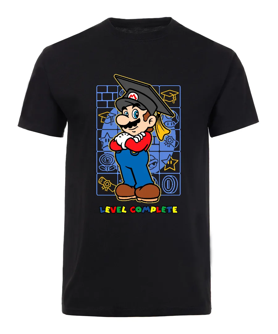 Playera con diseño Graduación estilo videojuego retro colorido